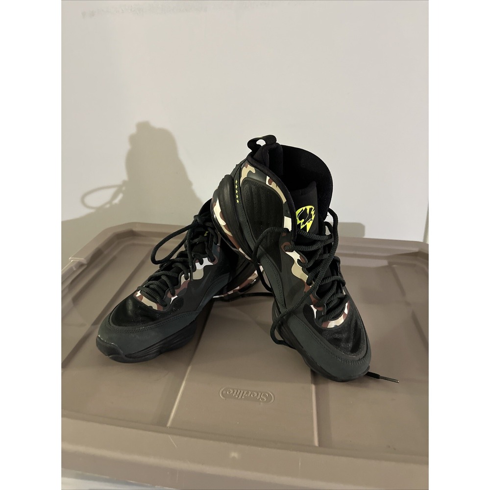 NIKE AIR PENNY V 5 CAMO BLACK-SPRUCE GREEN-BLACK-VOLT SZ 8 [628569-307]